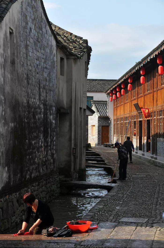 x乘20乘80%=(x-7)乘20乘90%解方程？游戏画面